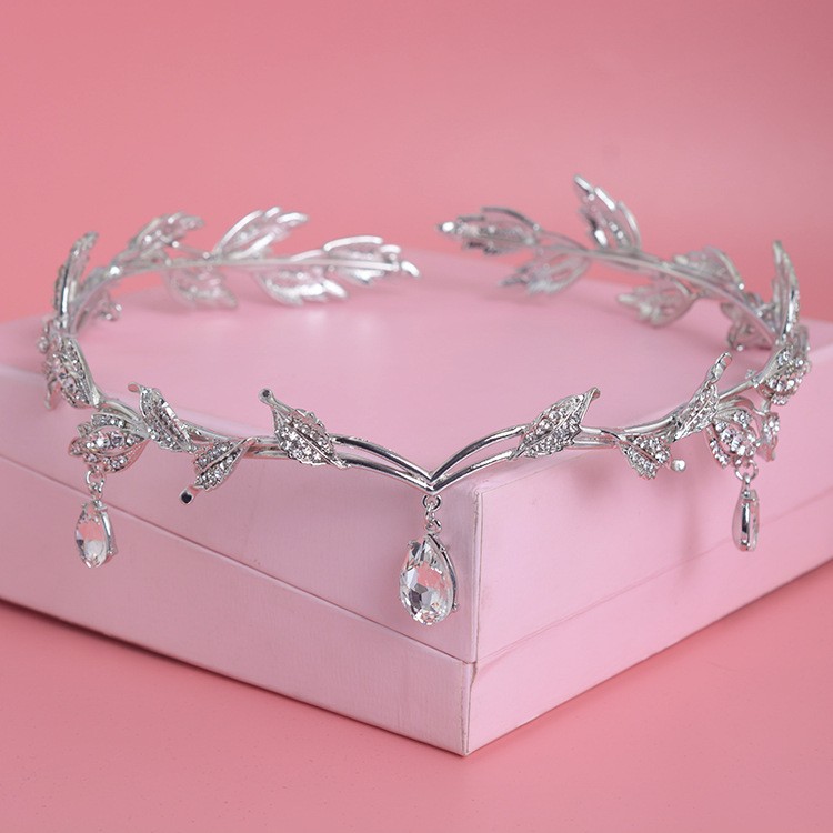 Luxe Crystal Crown Bruids Haar - Aerith Cosplay Prop recensie en prijs
